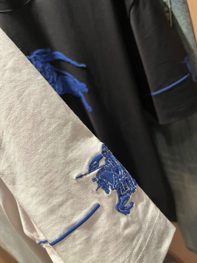 Faithkeybiz Burberry T-Shirts