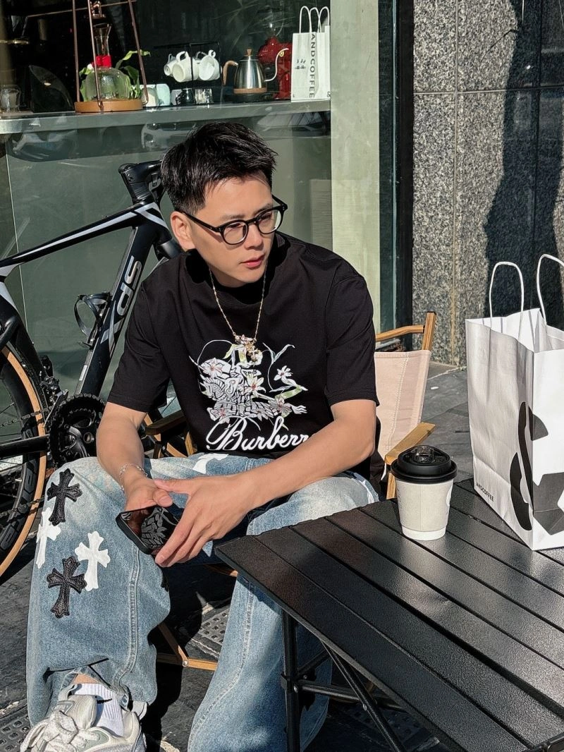 Burberry T-Shirts