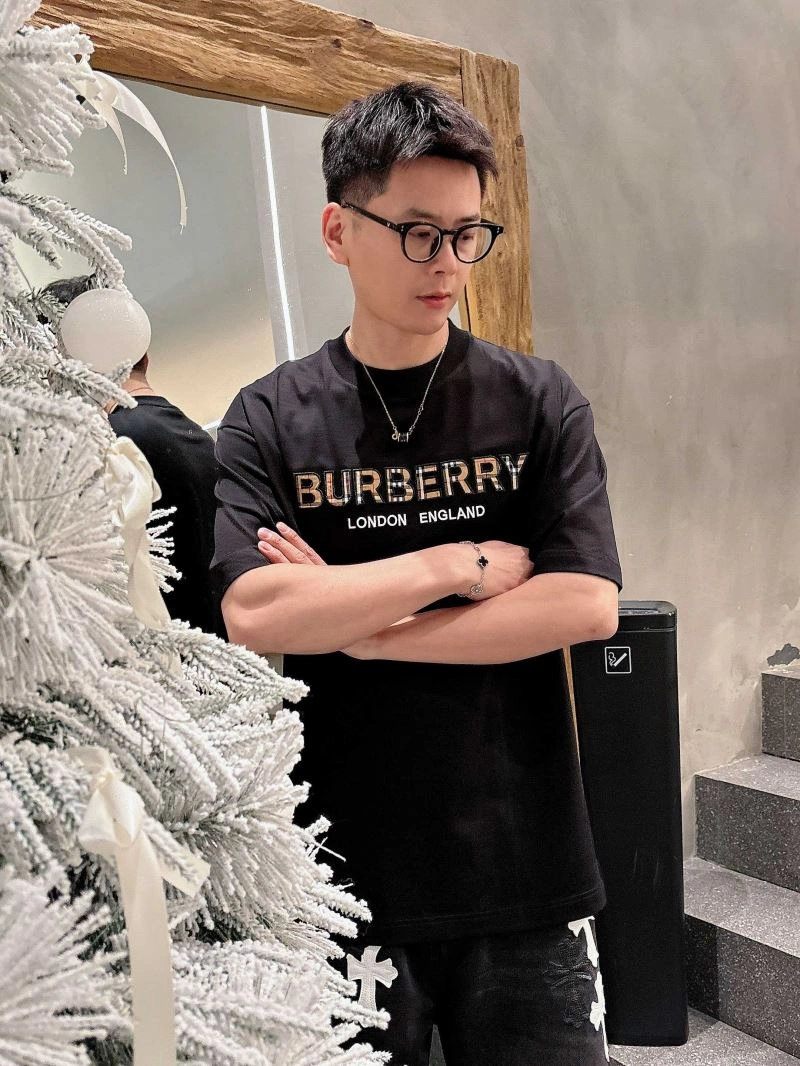 Burberry T-Shirts
