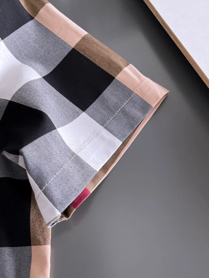 Burberry T-Shirts