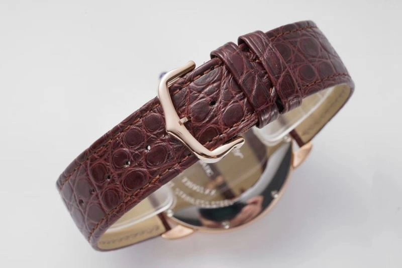 CARTIER Watches