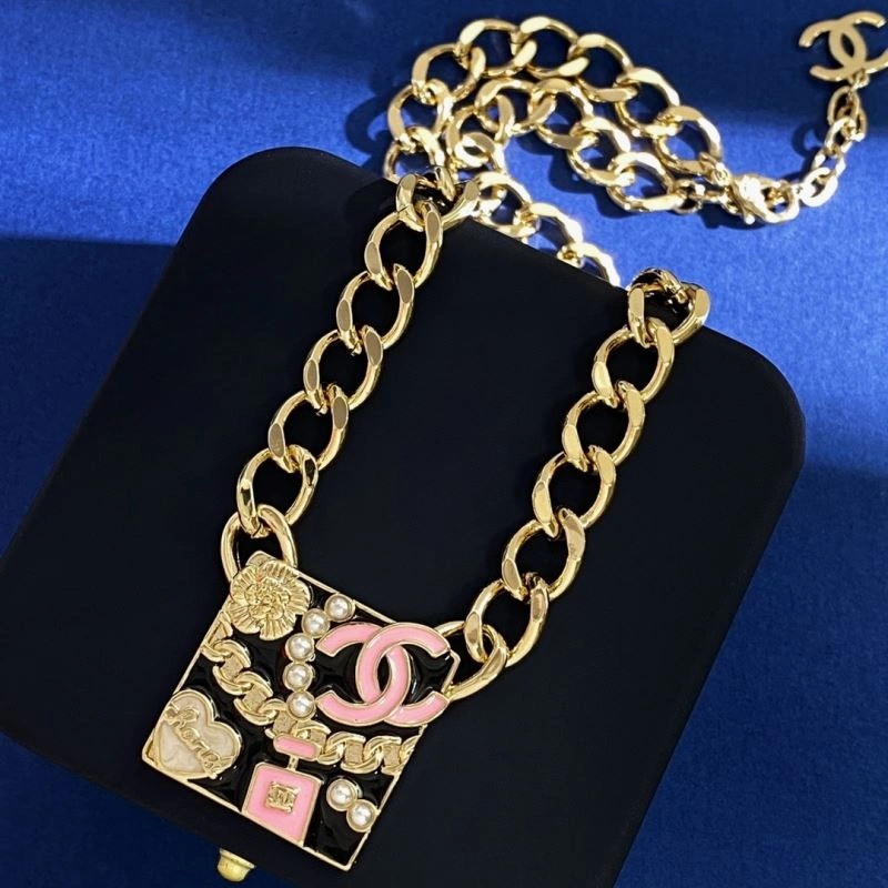 Chanel Necklaces
