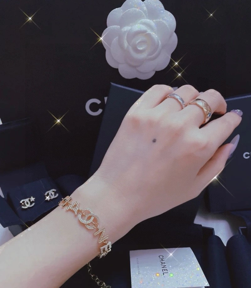 Chanel Necklaces