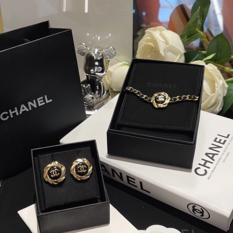 Chanel Necklaces