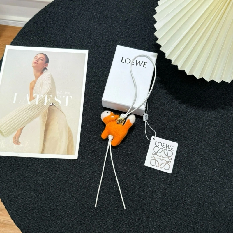 Faithkeybiz Loewe Ornaments