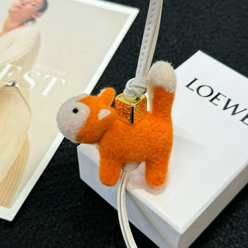 Faithkeybiz Loewe Ornaments