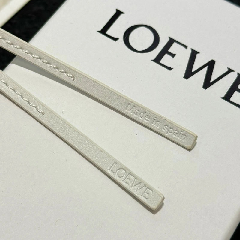 Faithkeybiz Loewe Ornaments