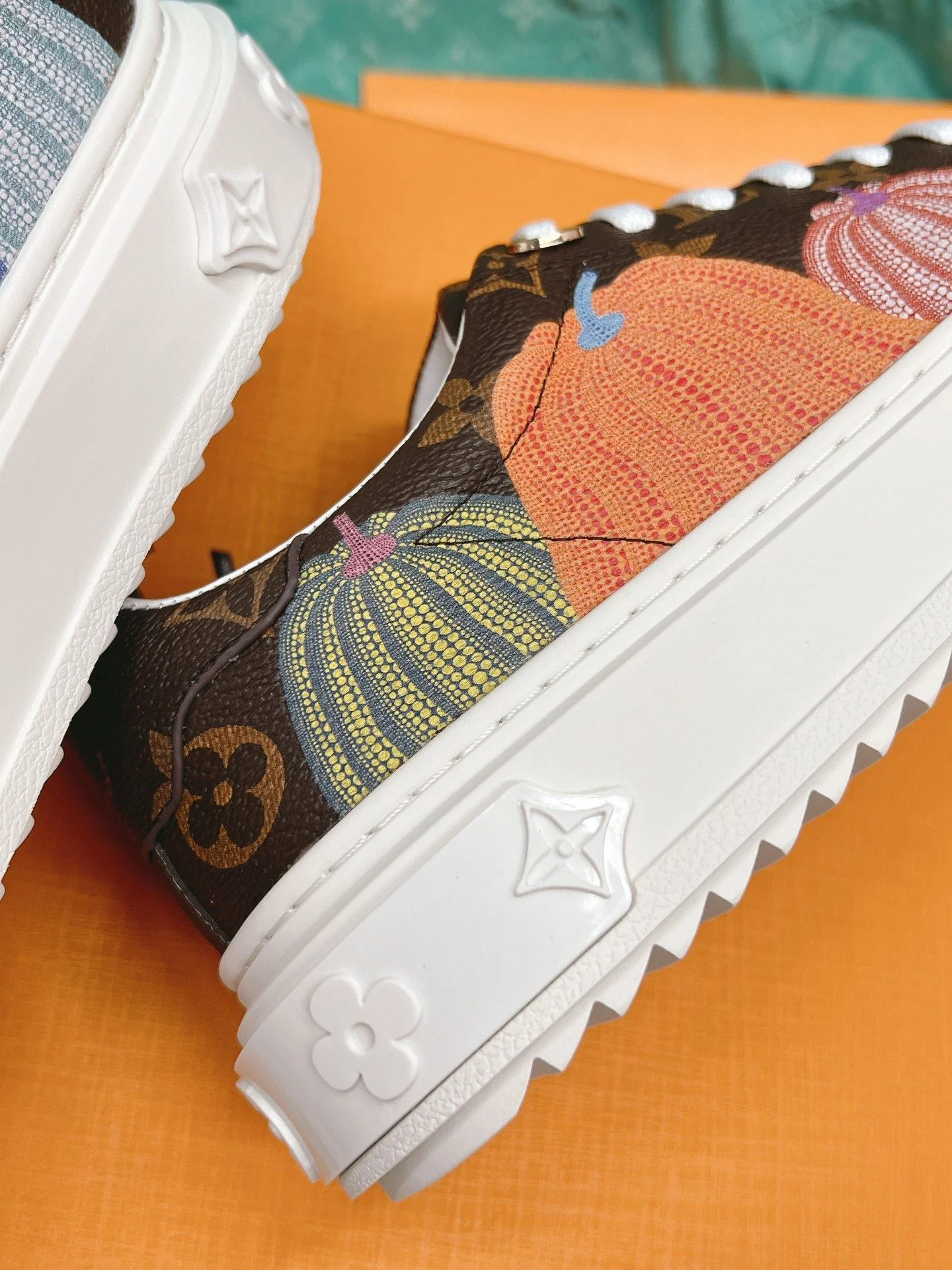 Faithkeybiz Louis Vuitton Low Shoes