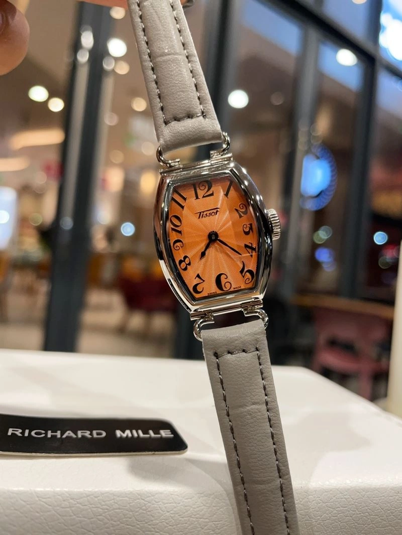Faithkeybiz TISSOT Watches