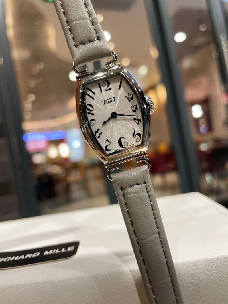 Faithkeybiz TISSOT Watches