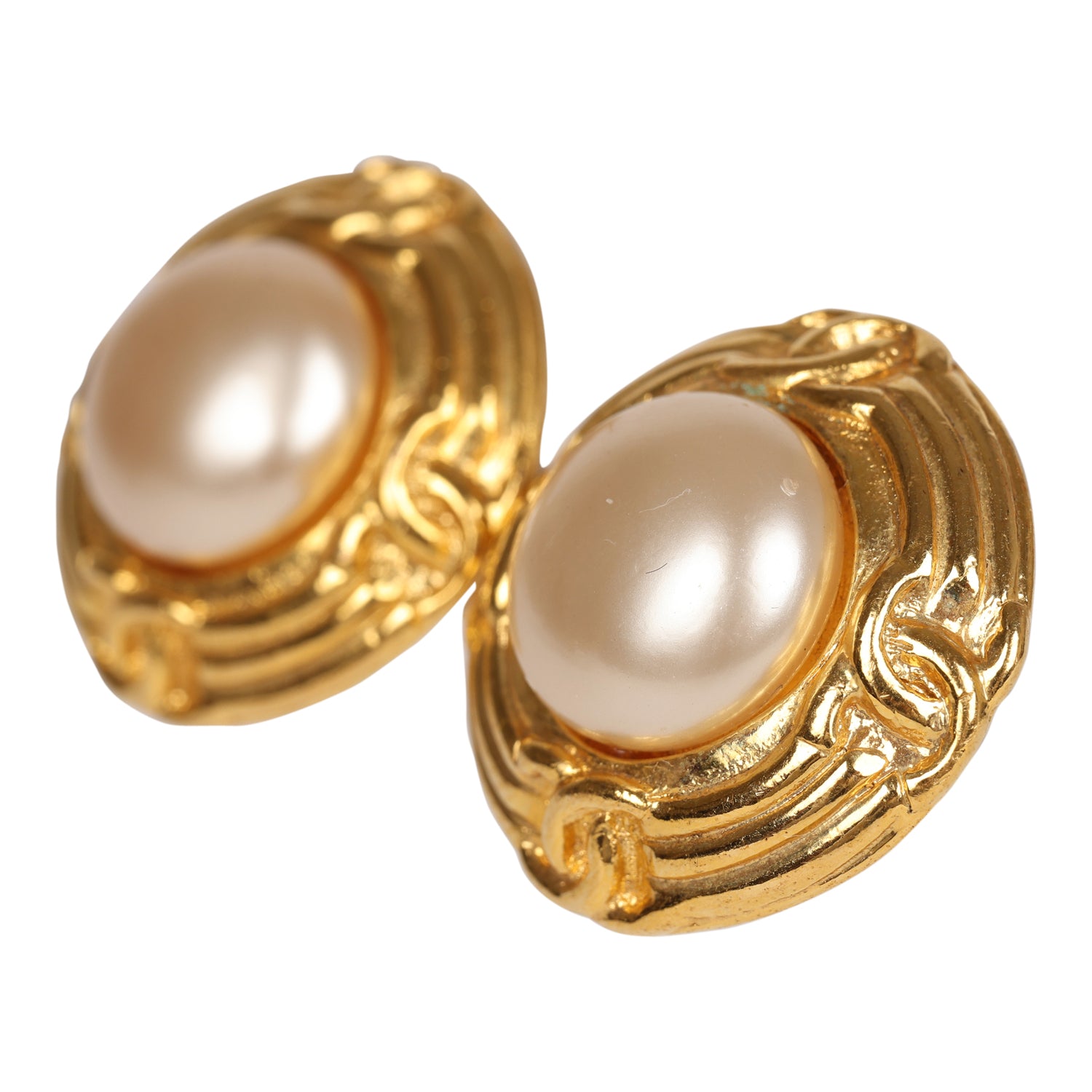 Vintage Chanel Pearl Round CC Button Clip On Earrings Faux Pearl & Gold Metal - Image 3