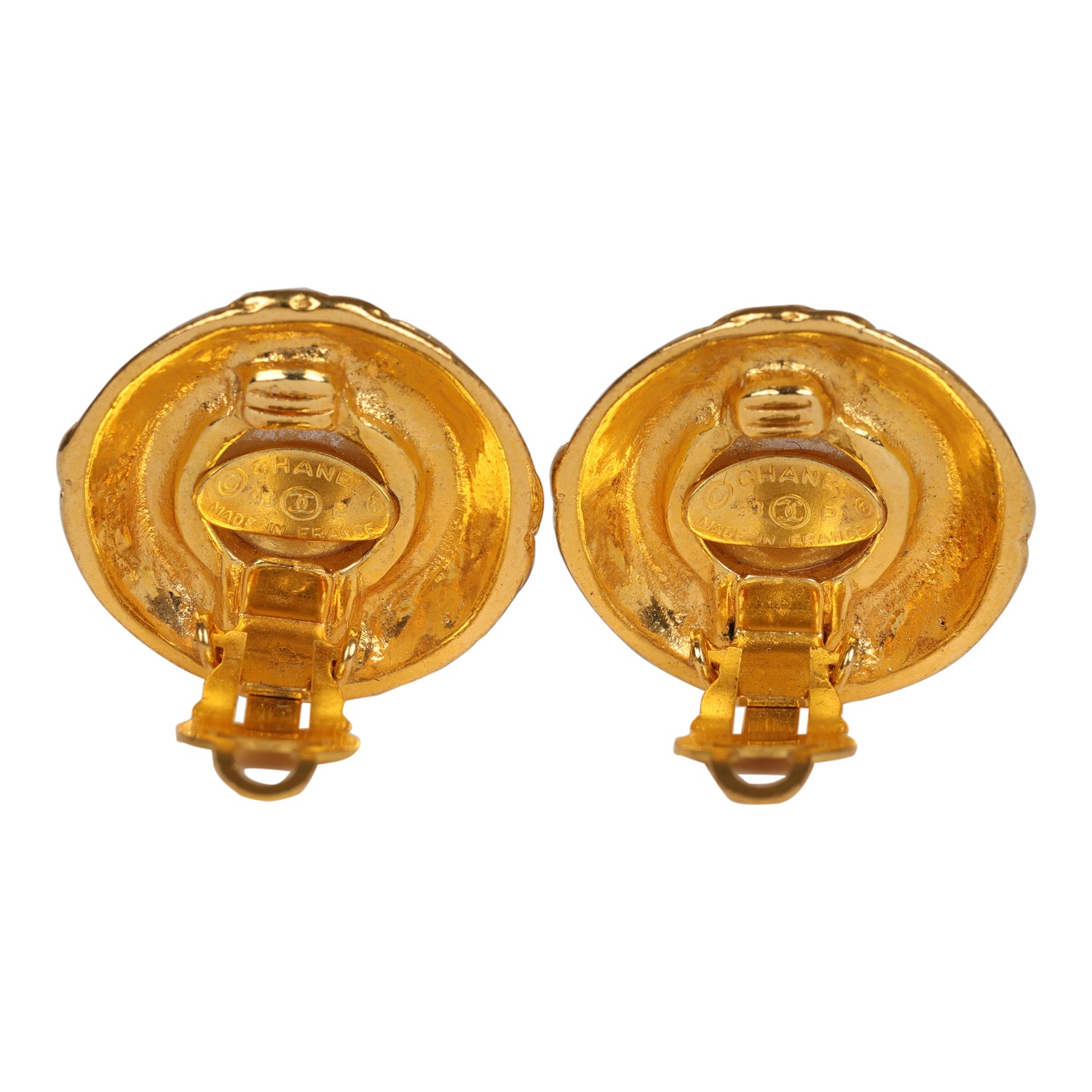 Vintage Chanel Pearl Round CC Button Clip On Earrings Faux Pearl & Gold Metal - Image 5