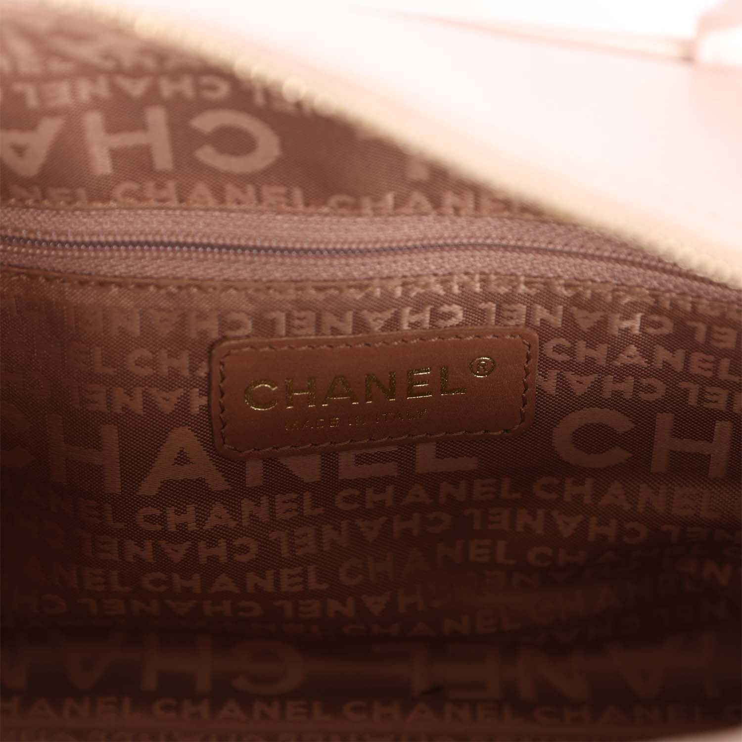 Vintage Chanel Timeless Bowler Light Pink Caviar Gold Hardware - Image 10