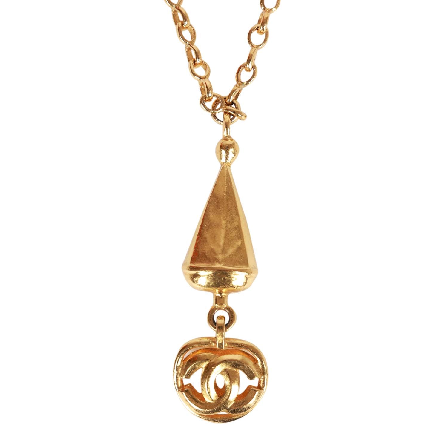 Vintage Chanel Gold Plated Interlocking CC Necklace - Image 2