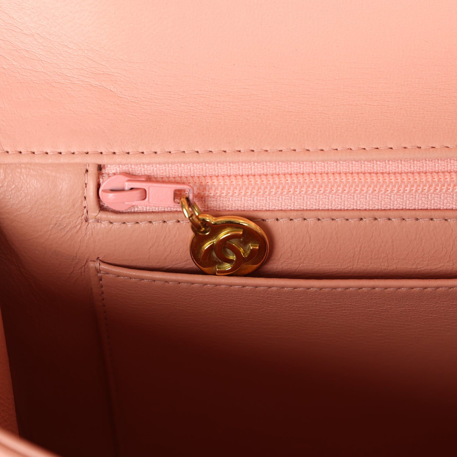 Vintage Chanel Kelly Parent and Child Flap Bag Set Pink Lambskin Gold Hardware - Image 14