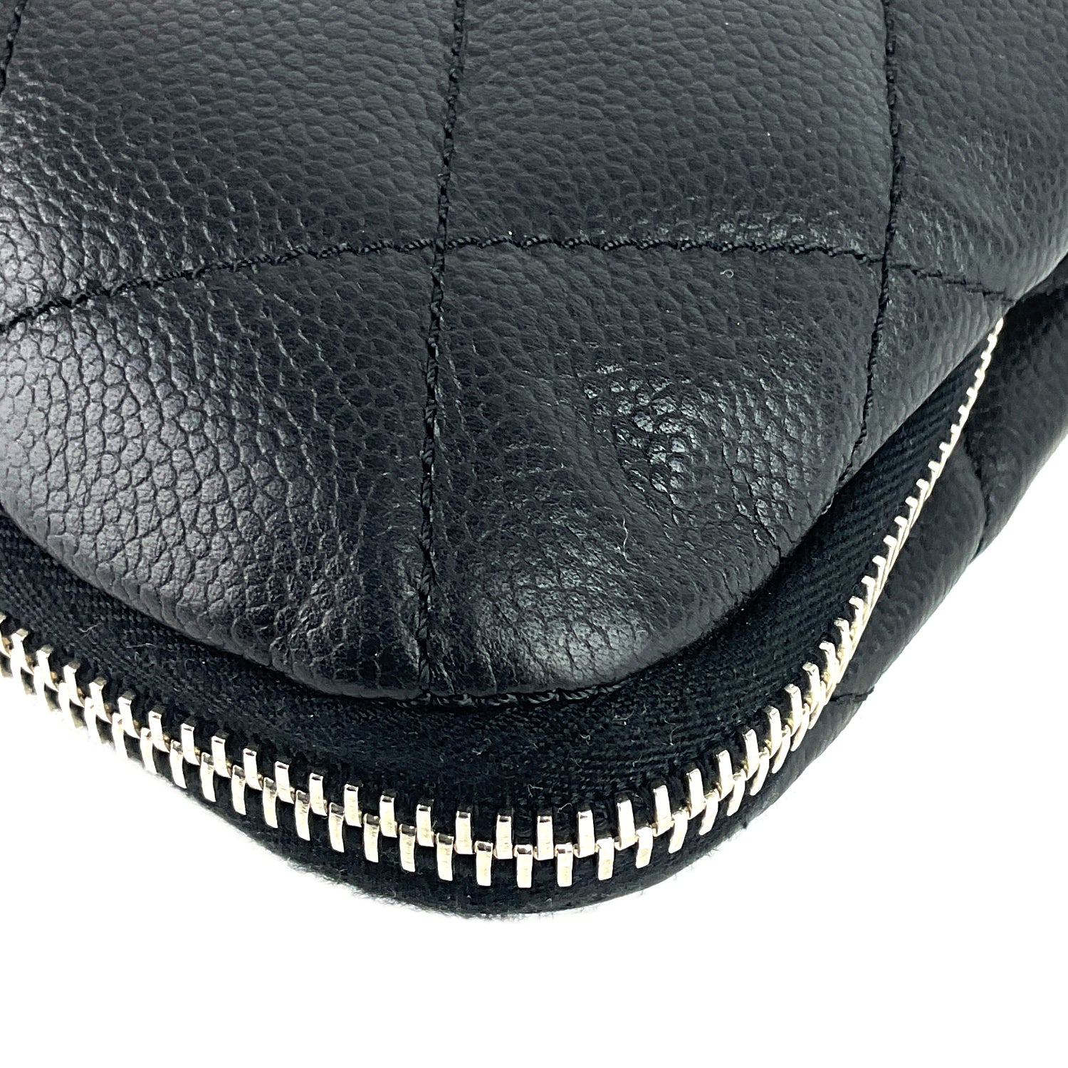 Shoulder Bag Expandable Zip Caviar Leather - Image 6