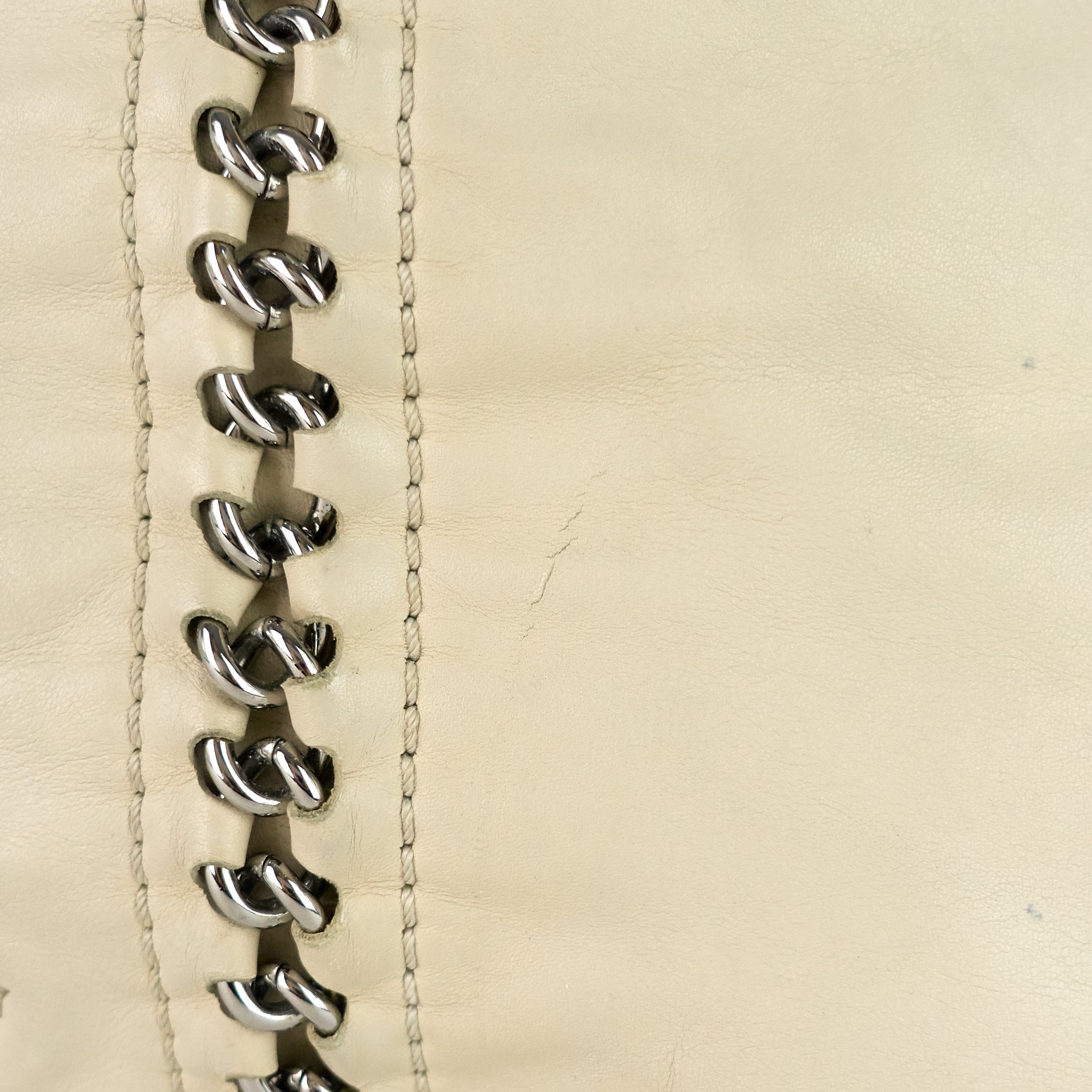 Modern Chain Zip Leather Tote Bag - Image 13