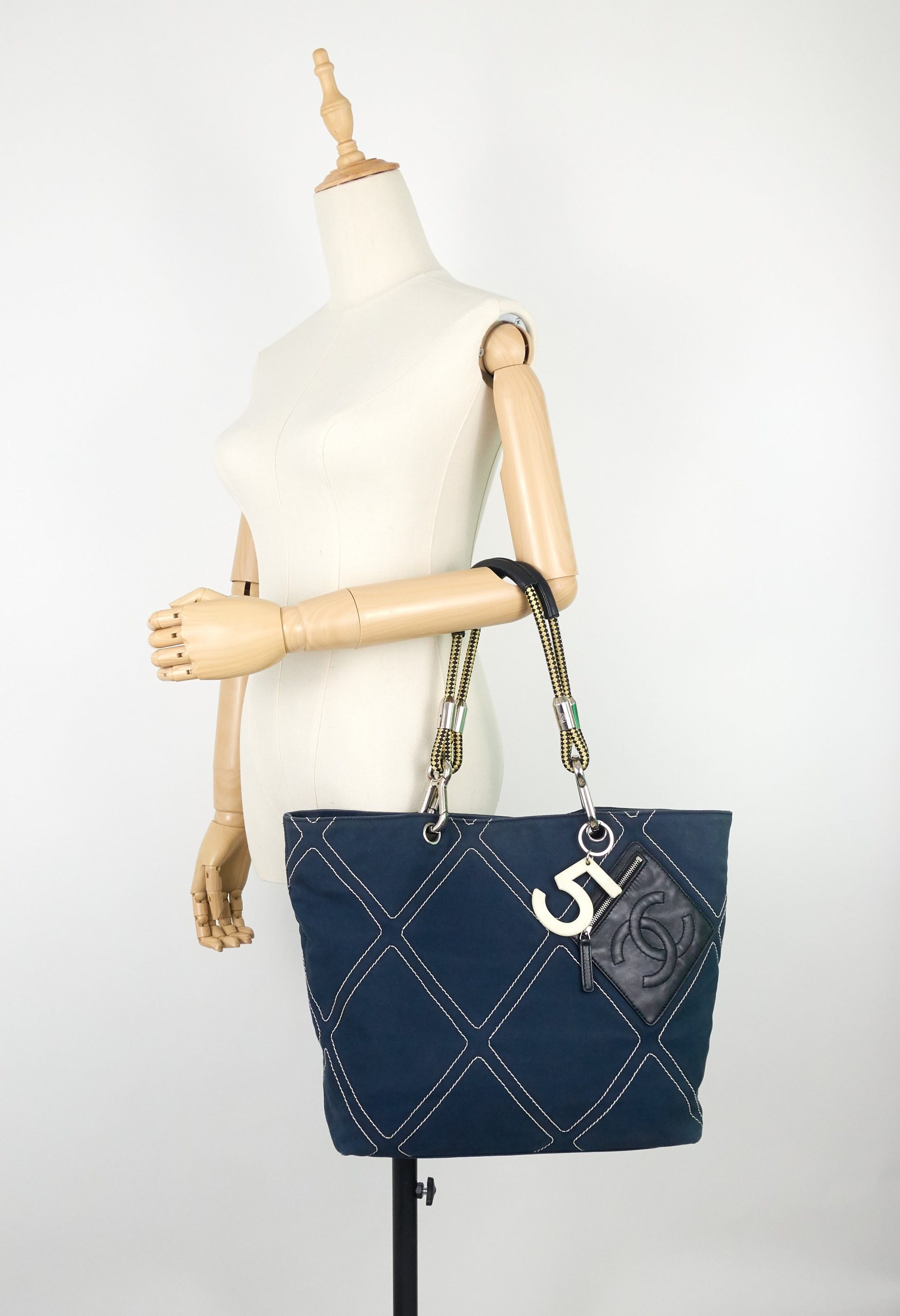 Cruise Line No. 5 Medium Quilted Canvas Shopping Tote Bag - Image 13