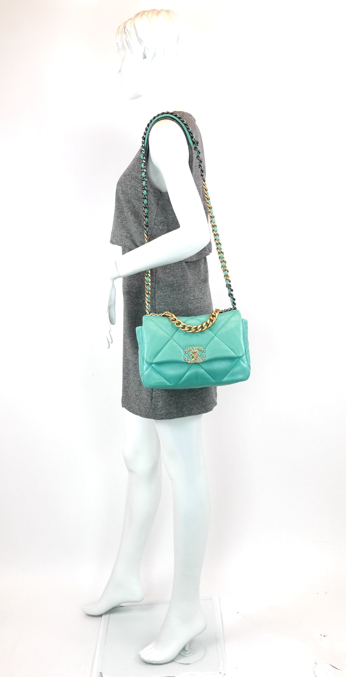 19 Medium Lambskin Bag - Image 13