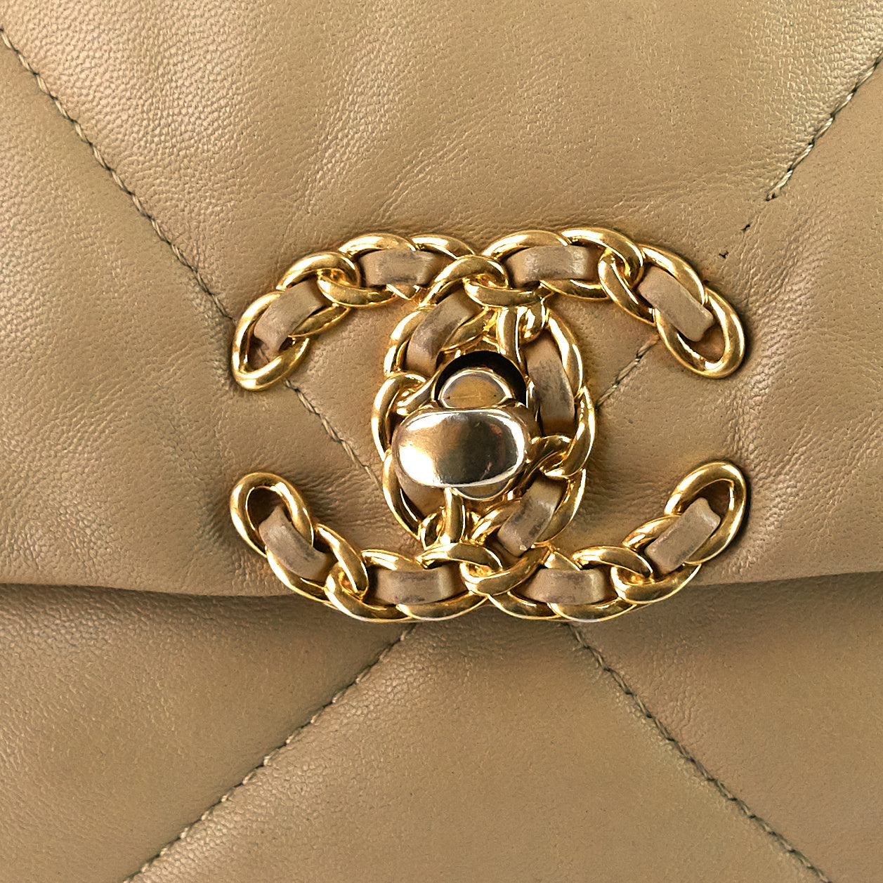 19 Large Quilted Lambskin Leather Flap Bag - Image 10