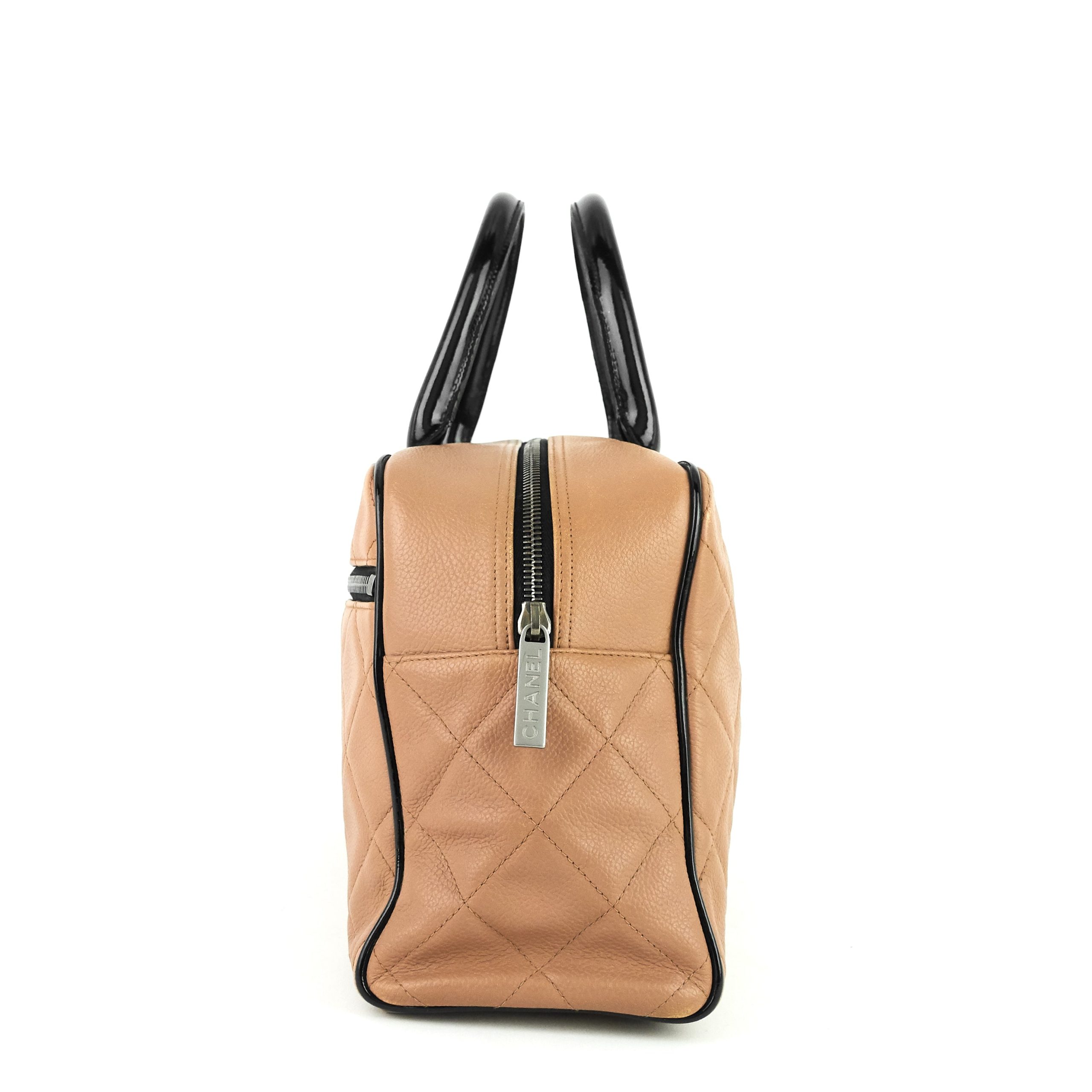 Boston Caviar Leather Travel Bag - Image 3