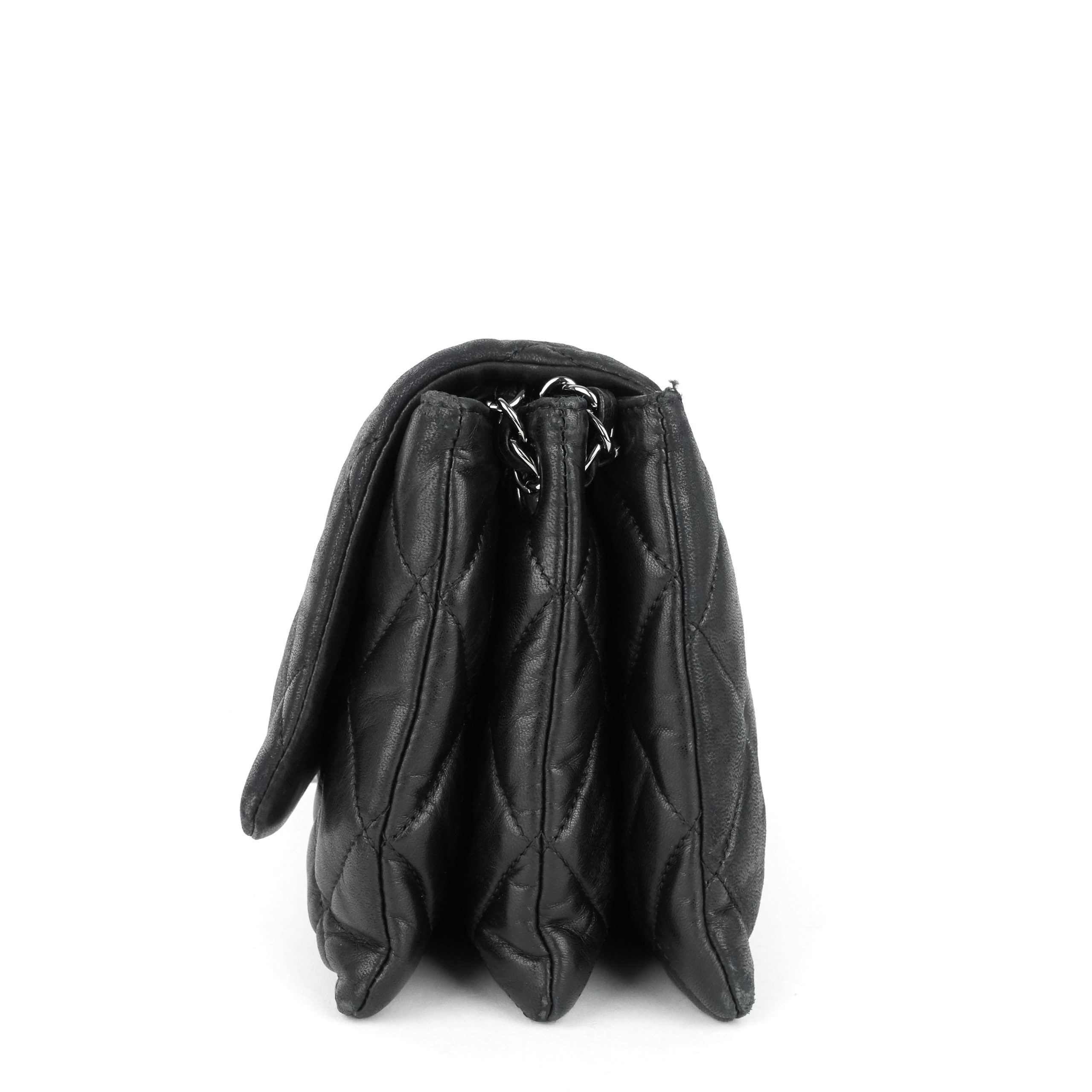 Accordion Lambskin Flap Bag - Image 4