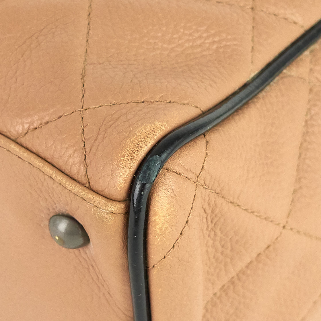 Boston Caviar Leather Travel Bag - Image 6