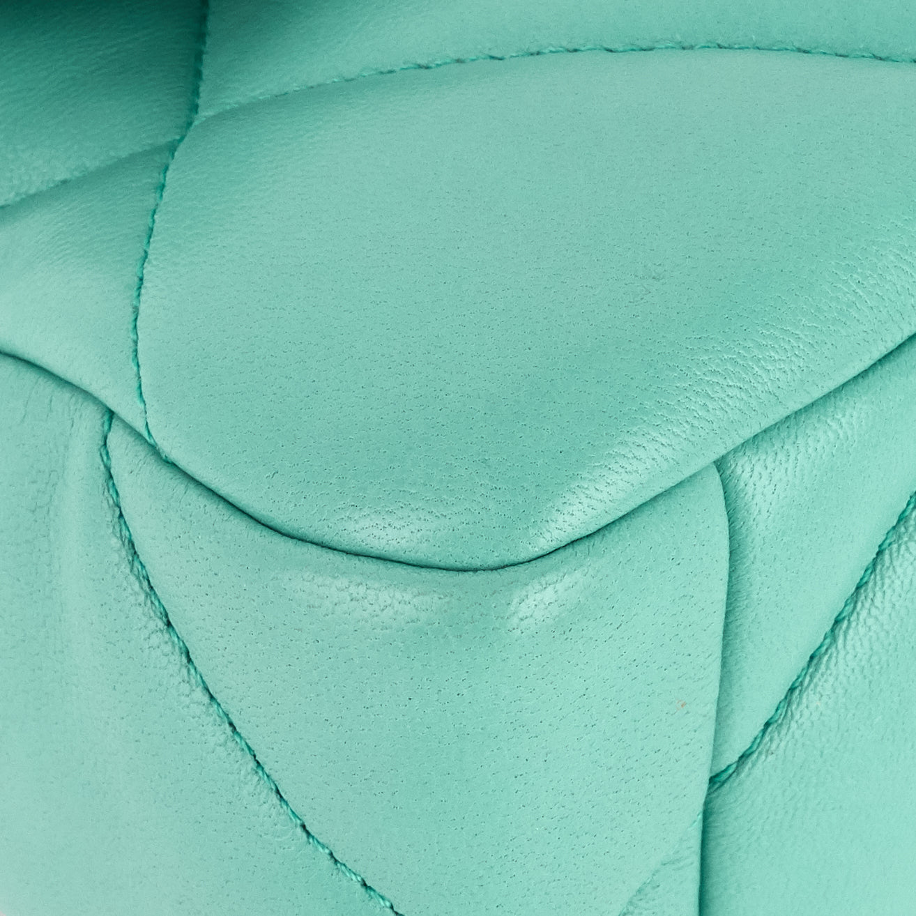 19 Medium Lambskin Bag - Image 7