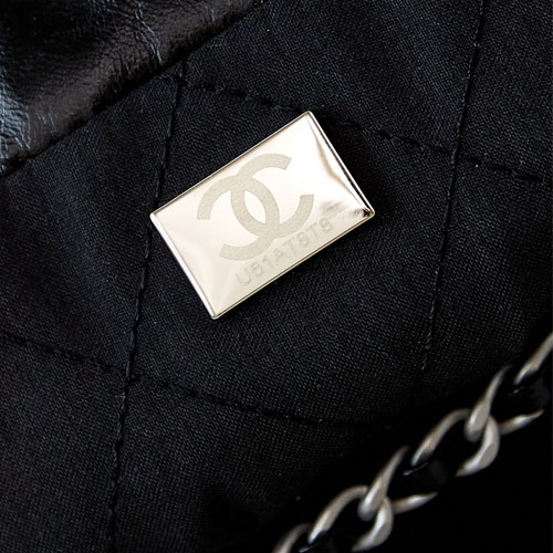 Chanel mini 22 bag-10