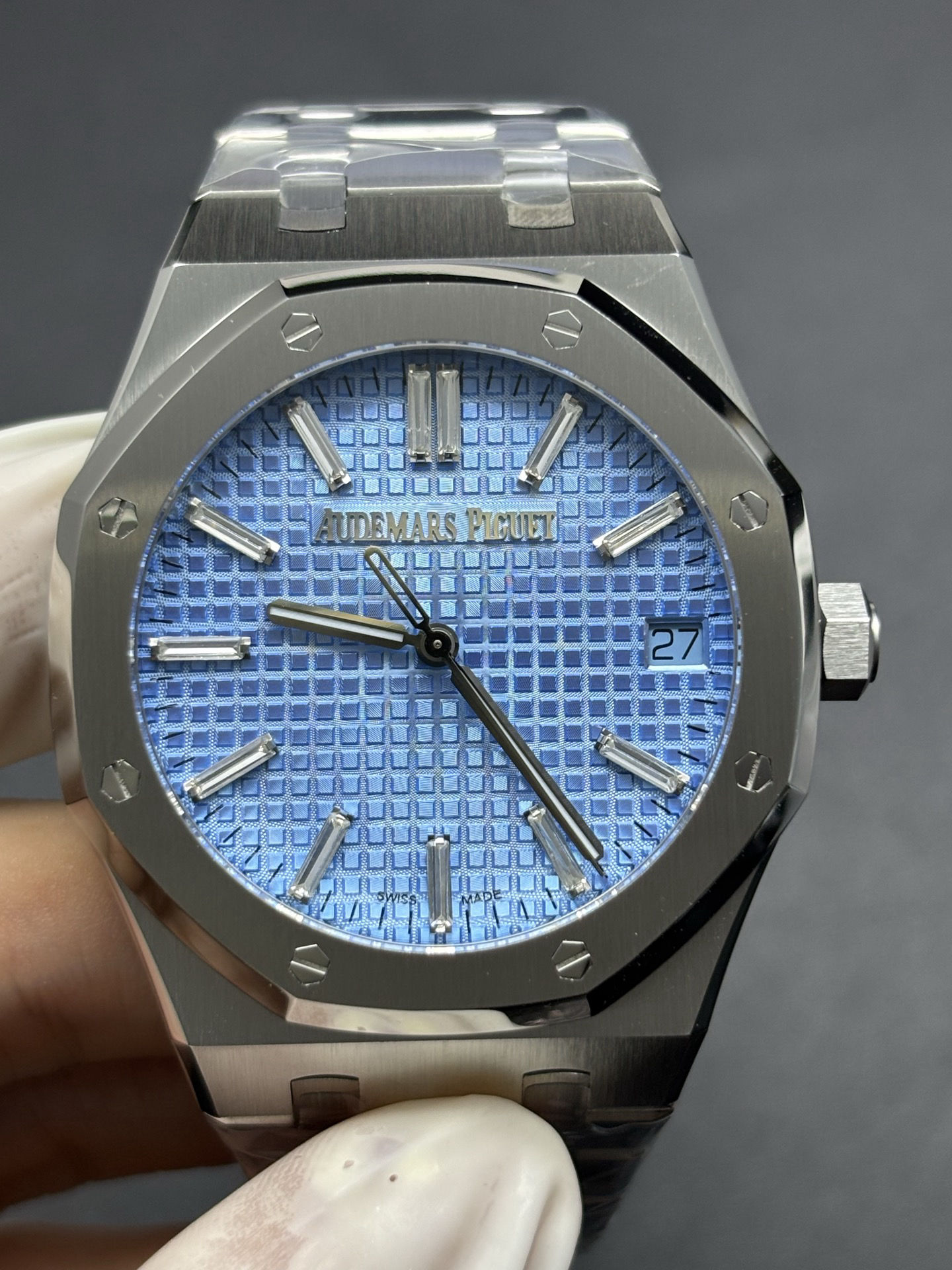 ZipUp Audemars Piguet Royal Oak Ice Blue Dial 161
