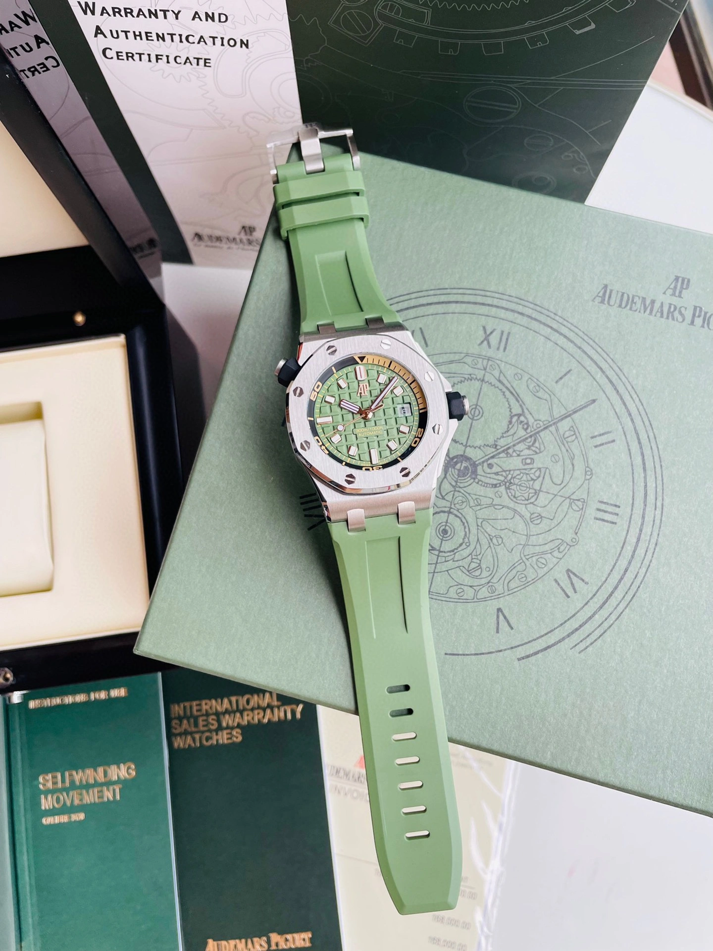 Audemars Piguet Royal Oak Offshore 42mm Diver 15720ST Green Affordable 149
