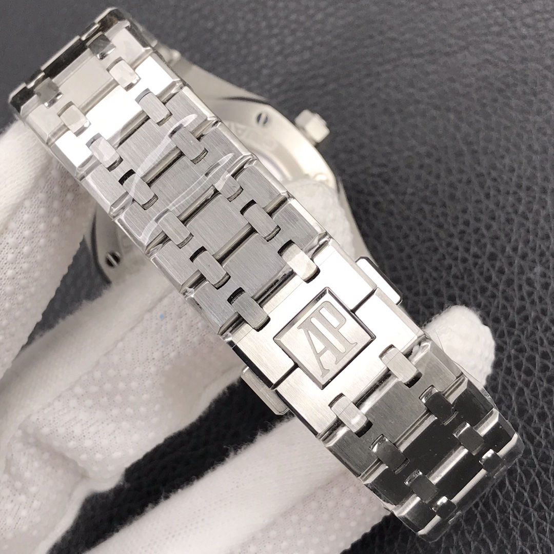Audemars Piguet Royal Oak Perpetual Calendar Watch DailyWear 163