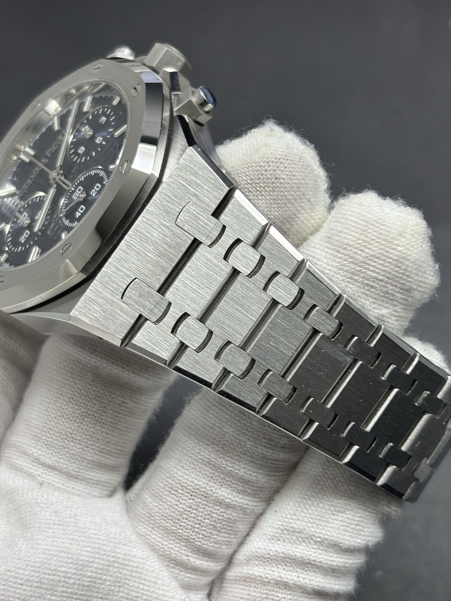 Attractive Audemars Piguet Royal Oak Selfwinding Chronograph Blue Dial 165