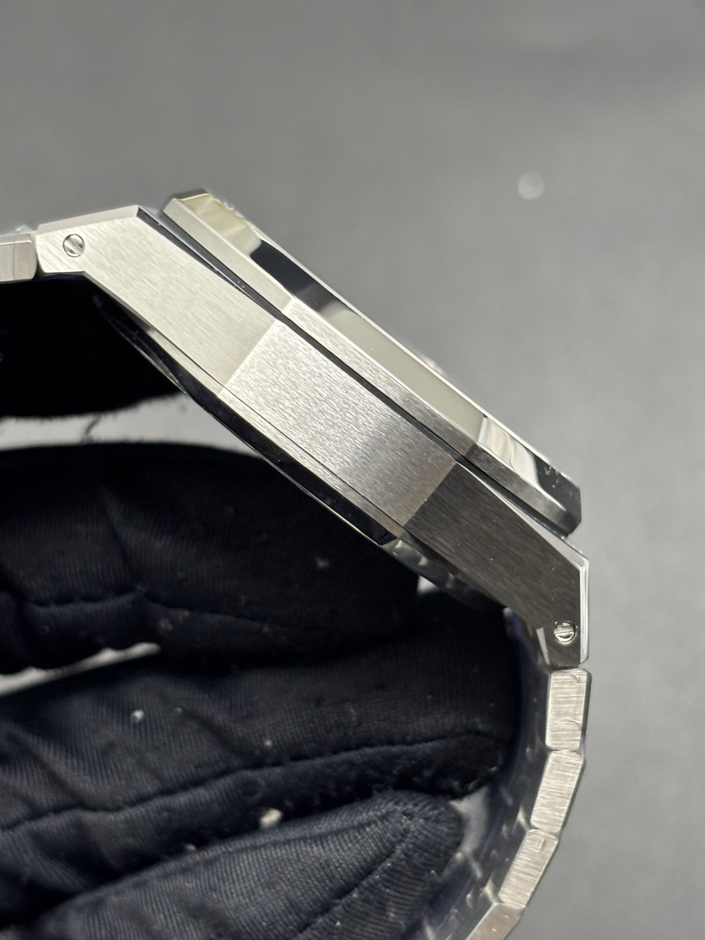 WellDesigned Audemars Piguet Royal Oak Selfwinding Chronograph White Dial 166