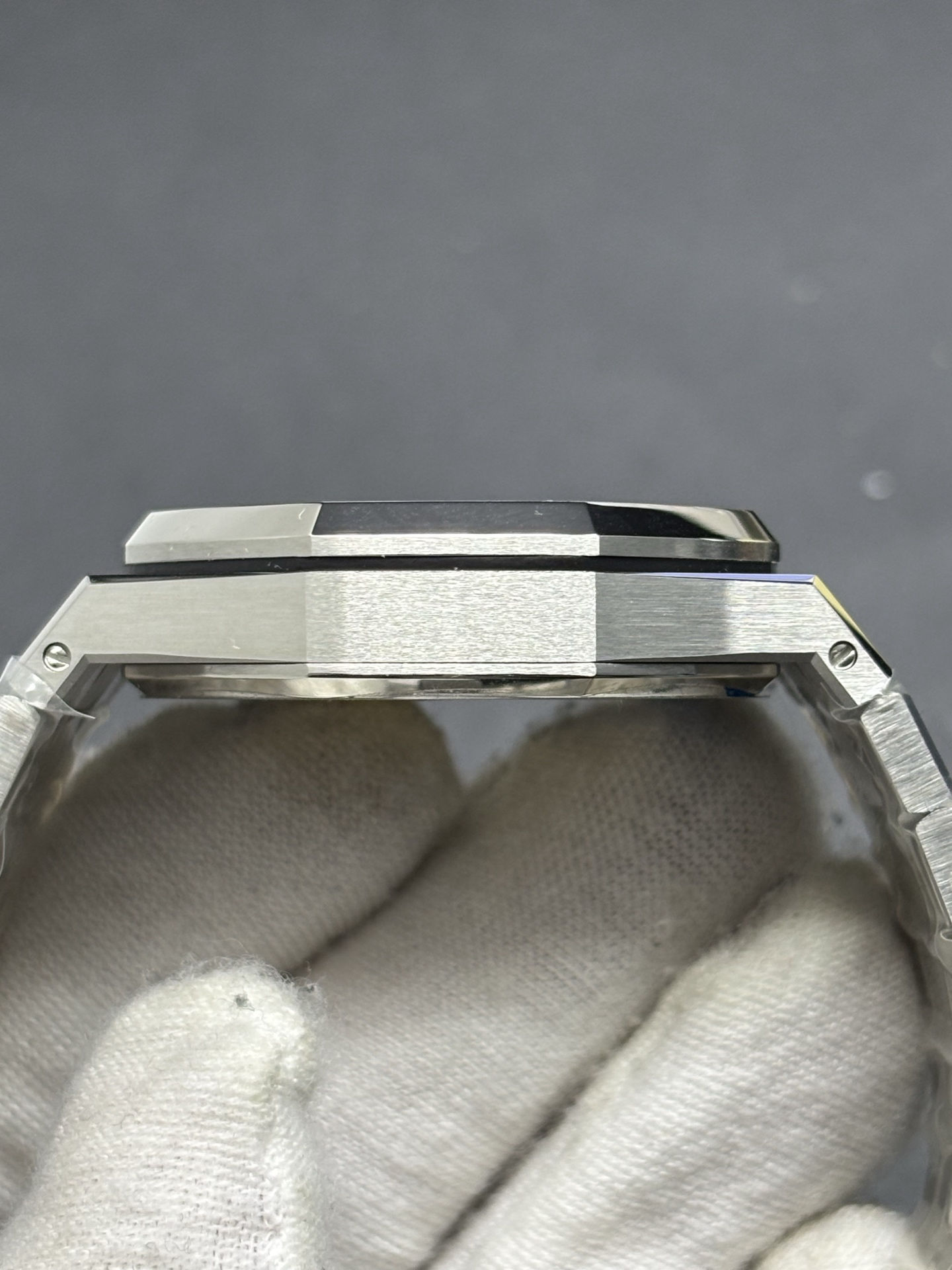 WeatherProof Audemars Piguet Royal Oak Selfwinding Ref 15400ST White Dial 167