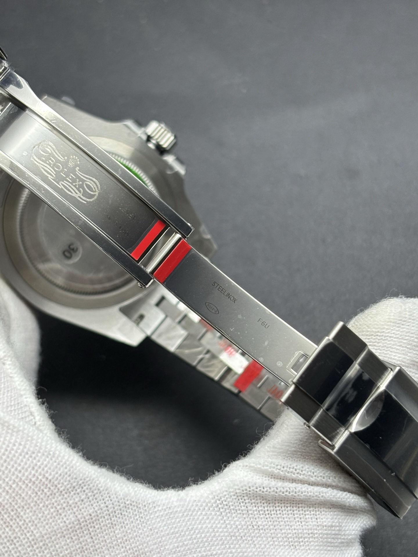 Functional Bruce Wayne GMT-Master II ref 126710GRNR 32