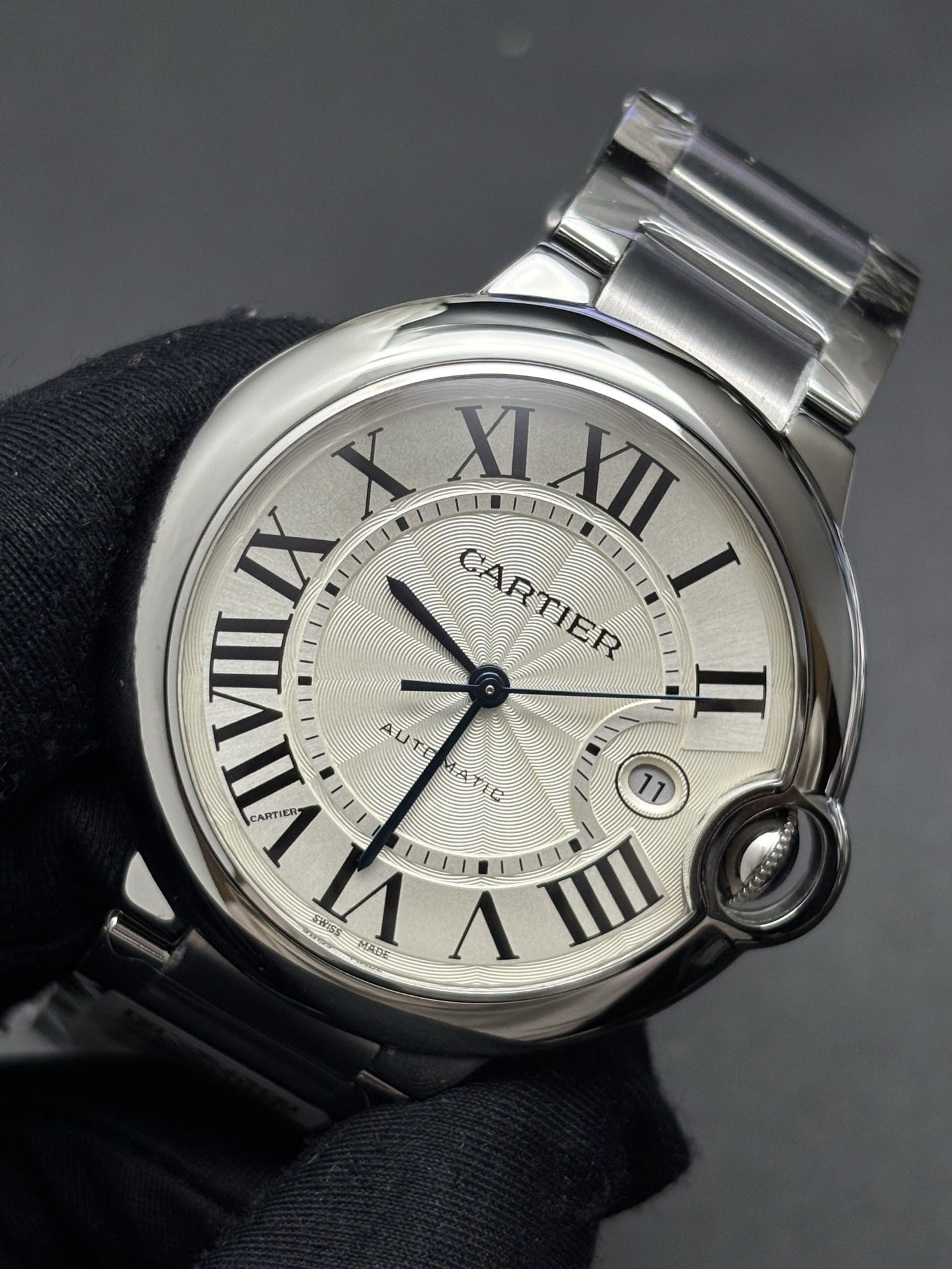 Fashionable Cartier Ballon Bleu 42mm automatic watch in stainless steel with a silver dial 138