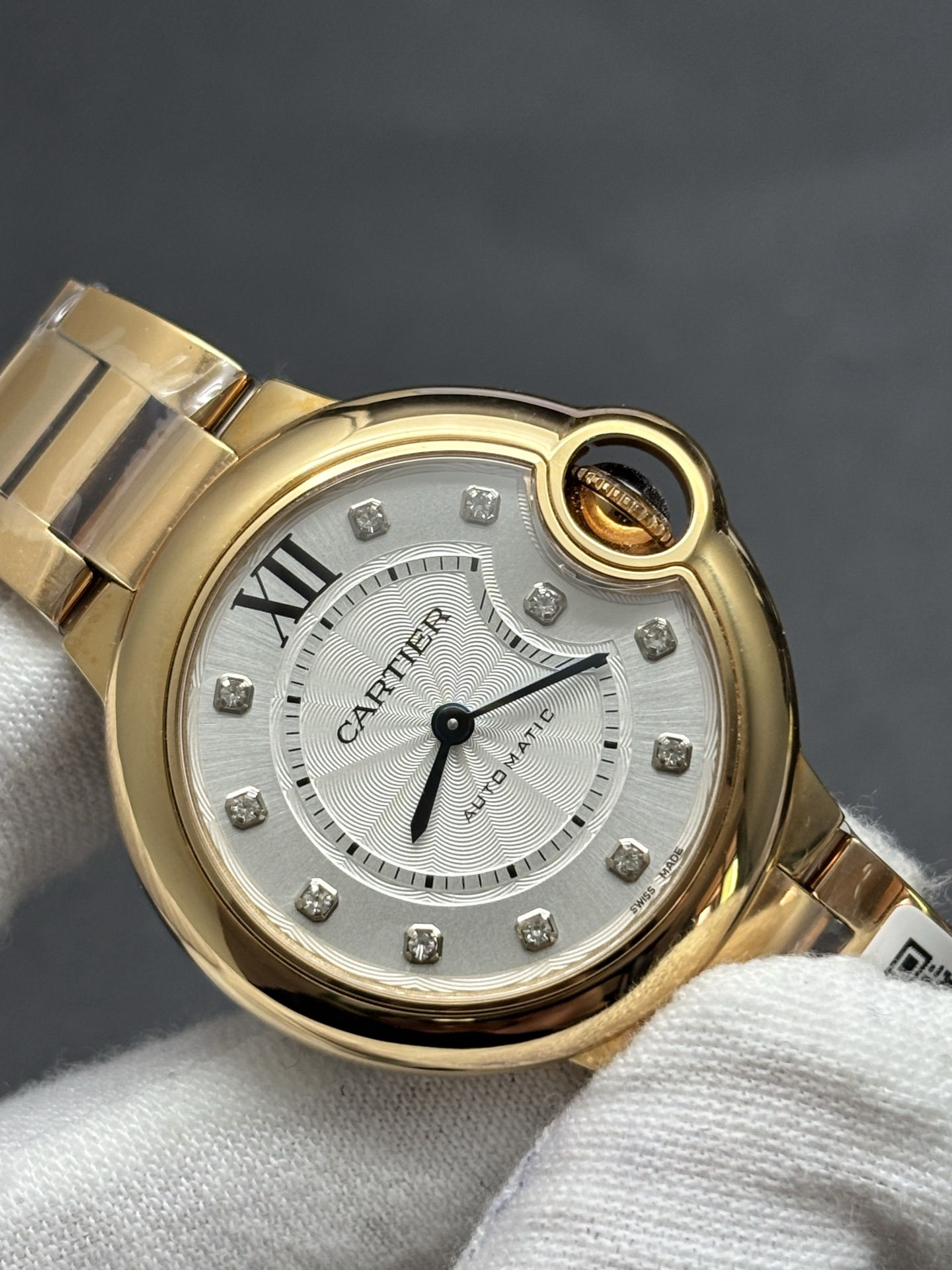Breathable Cartier Ballon Bleu Women’s Automatic Watch Yellow Gold Case 136