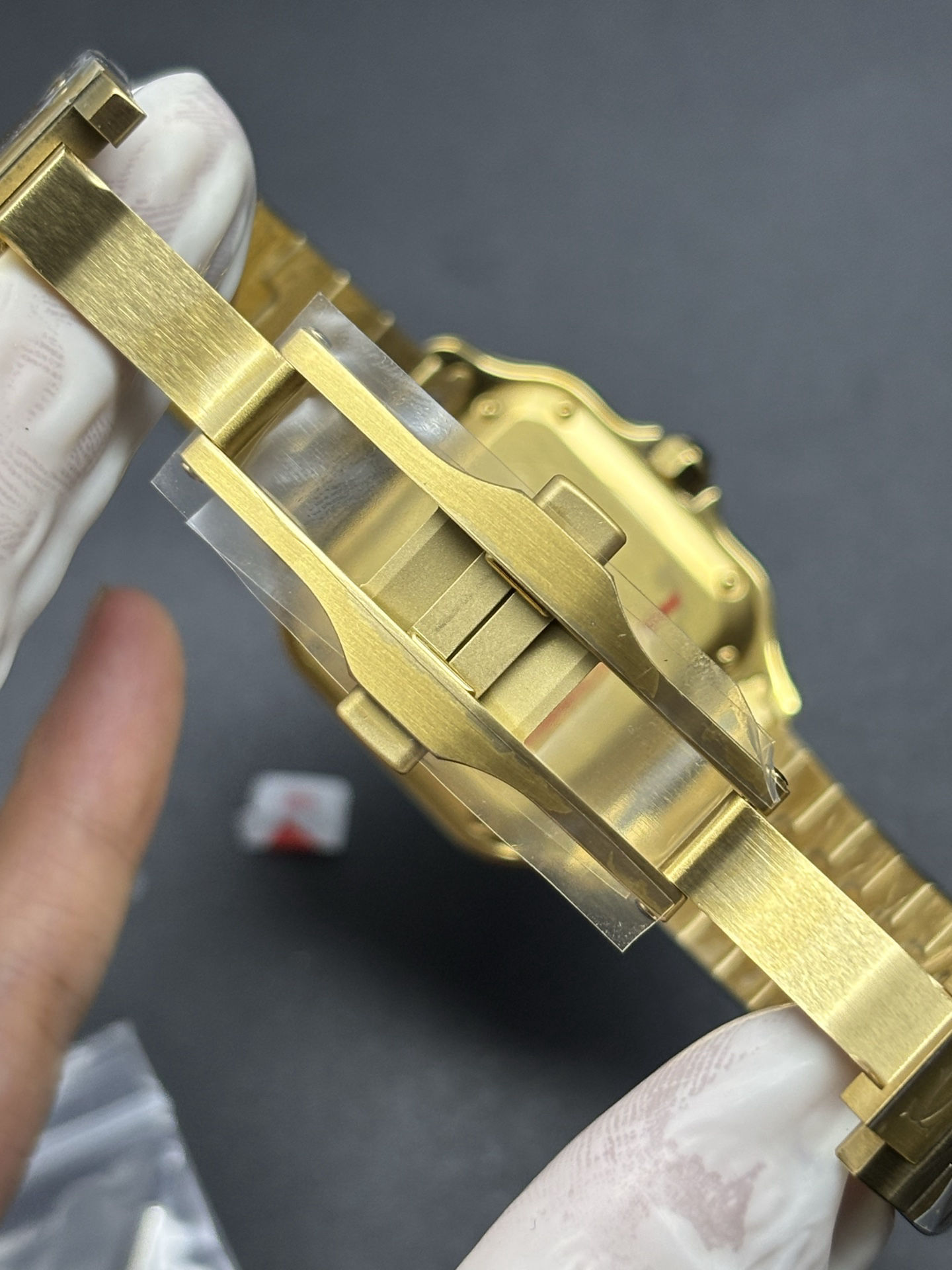 Classic Cartier Santos de Cartier 18K Yellow Gold Case 132