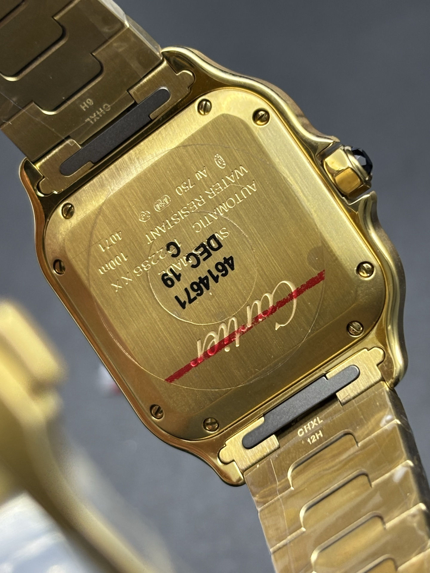 Classic Cartier Santos de Cartier 18K Yellow Gold Case 132