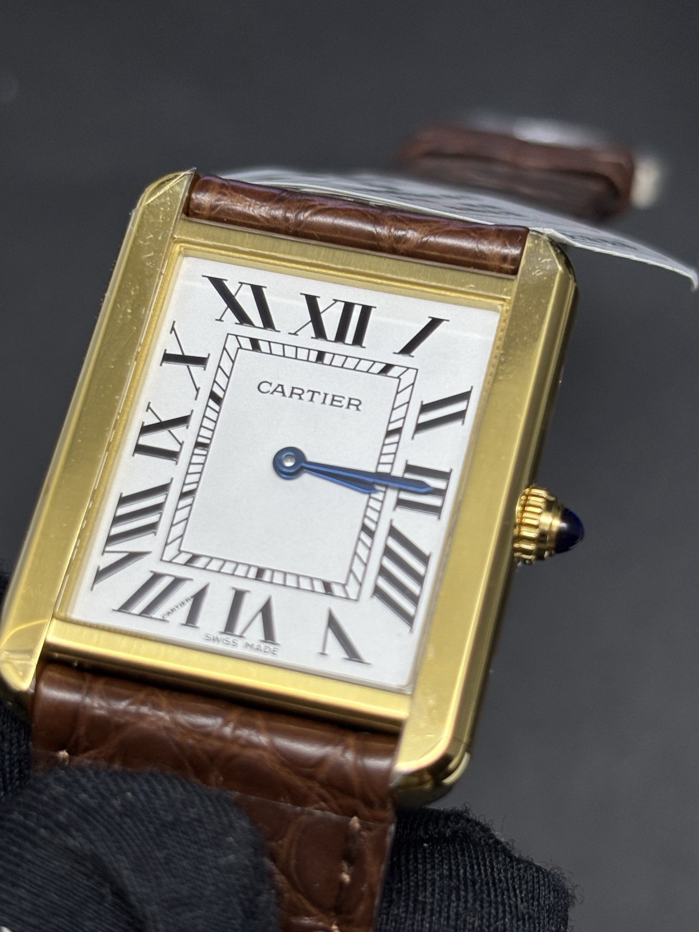 Cartier Tank Watch Yellow Gold Case White Dial QuickDry 139