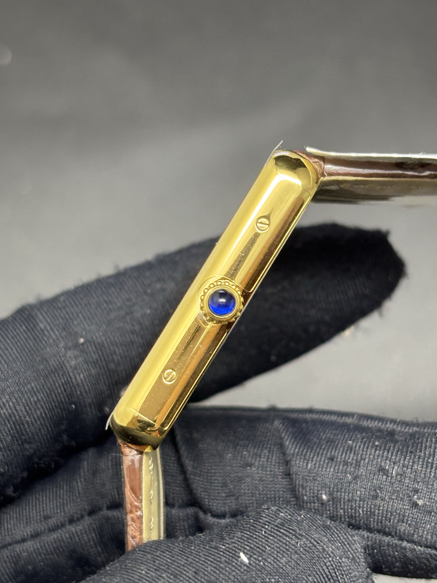 Cartier Tank Watch Yellow Gold Case White Dial QuickDry 139