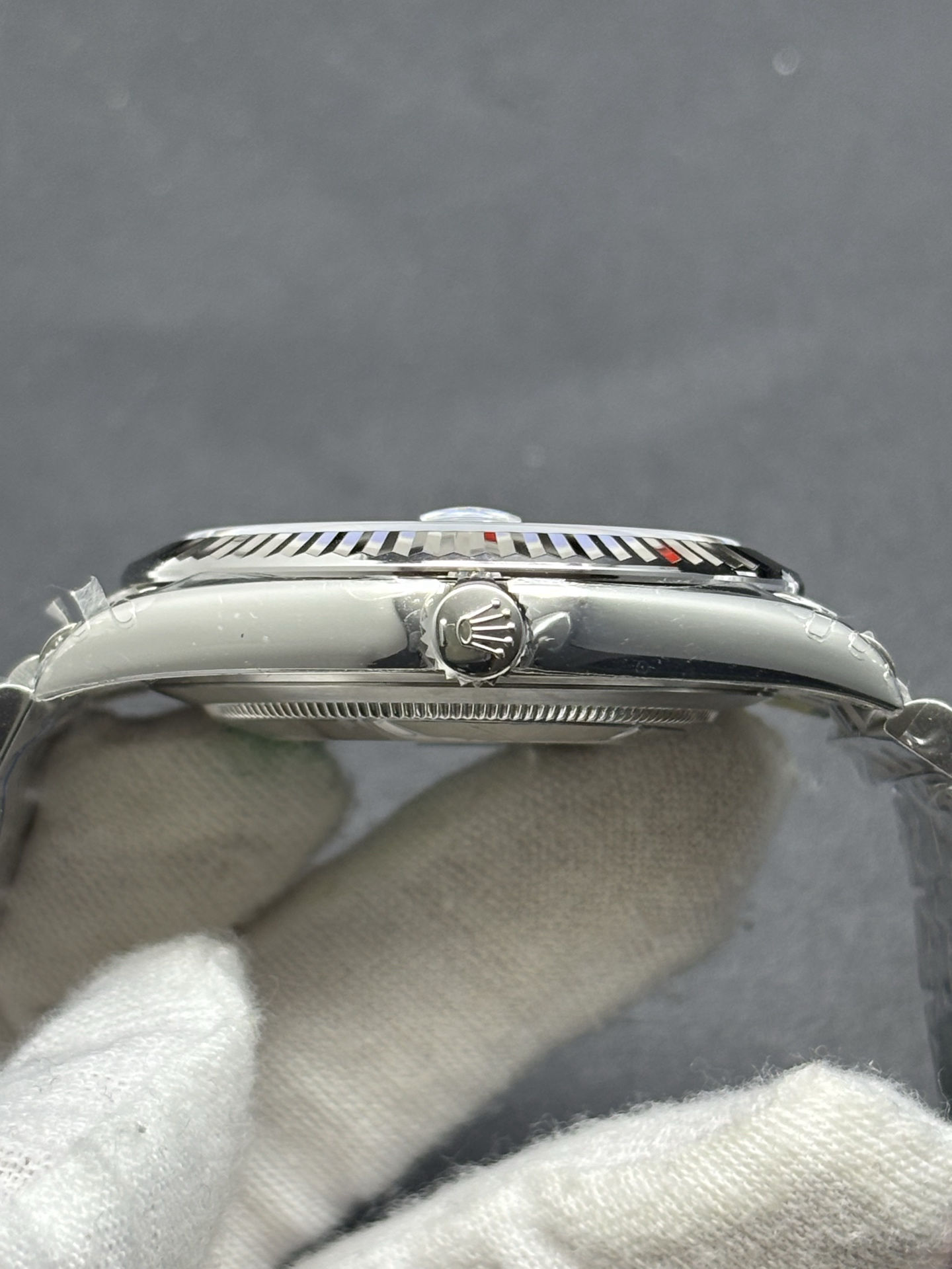 Datejust Ref 126334 in Oystersteel Mint Green Dial Breathable 45