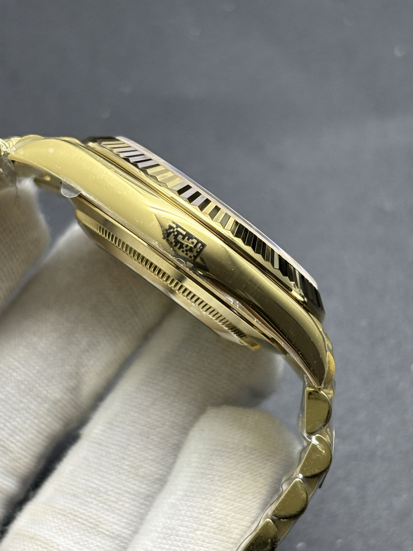 Day-Date 40mm Yellow Gold Green Dial Fluted Bezel MultiPurpose 35