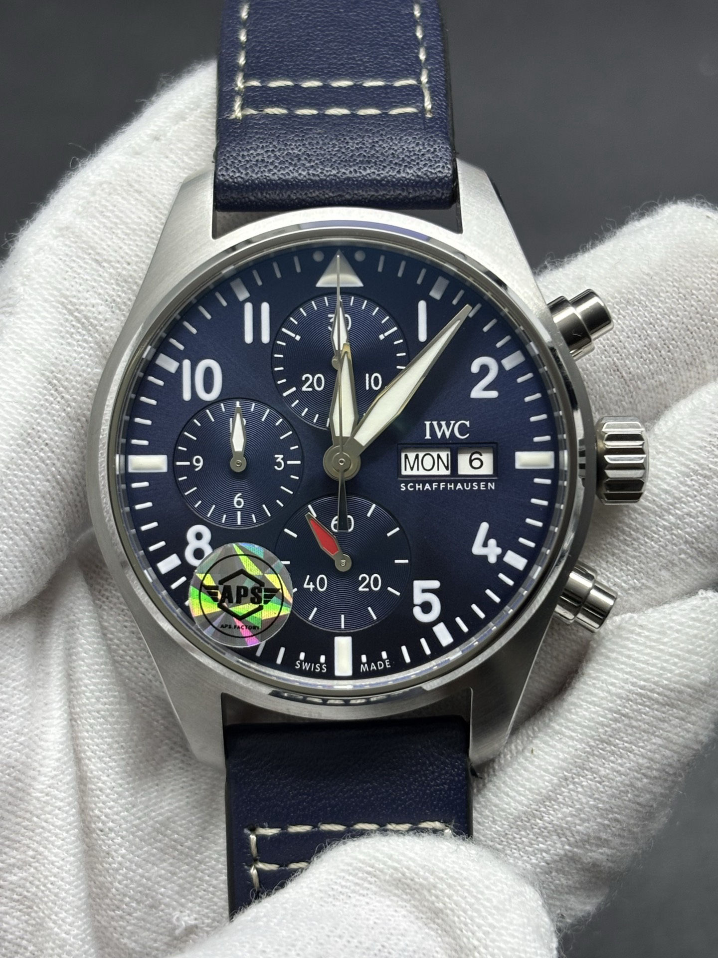 HighQuality IWC Pilot's Watch Chronograph 41mm in a stainless steel case with a blue dial 181
