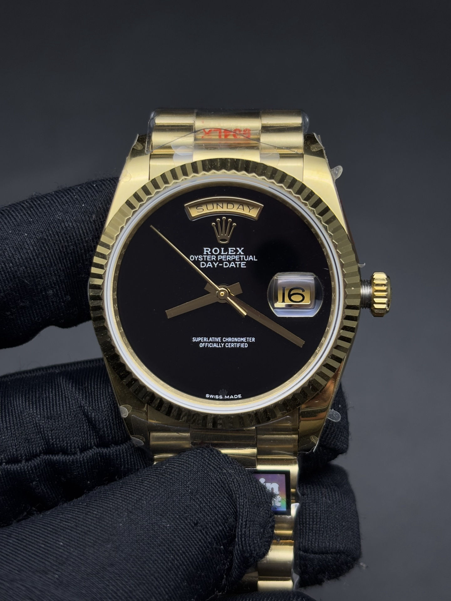 Men Gold Day-Date II Black Dial Fluted Bezel 41mm ref. Tailored 3