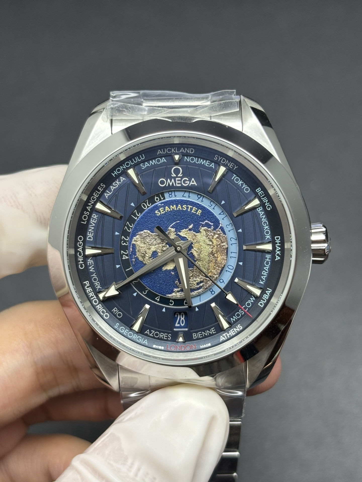Tailored OMEGA Seamaster Aqua Terra 150M Co-Axial Master Chronometer GMT Worldtimer 127