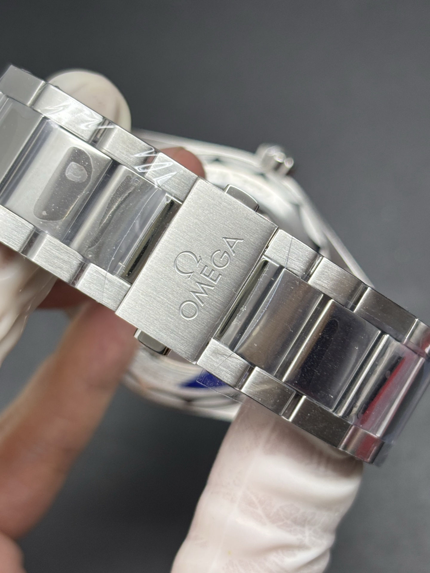 Tailored OMEGA Seamaster Aqua Terra 150M Co-Axial Master Chronometer GMT Worldtimer 127