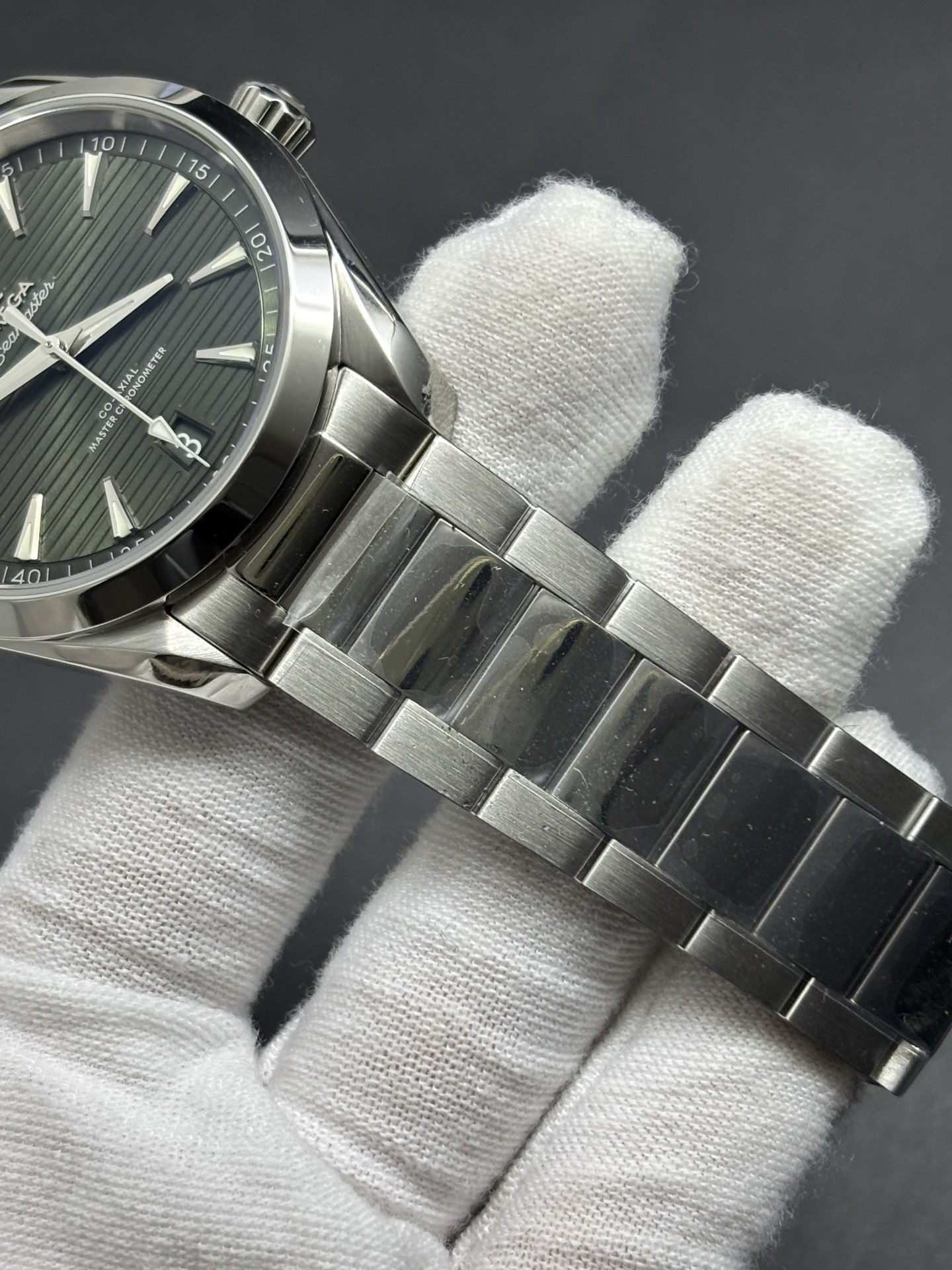 Omega Seamaster Aqua Terra 150M Co-Axial Master Chronometer 41mm MultiPurpose 118
