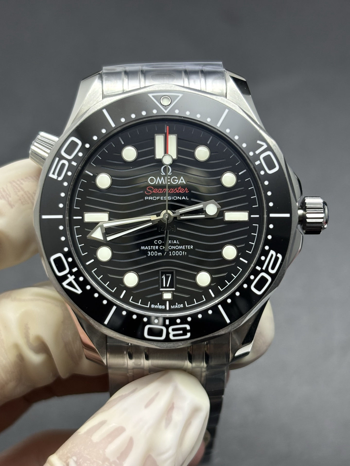 Sleek Omega Seamaster Diver 300M Co-Axial Master Chronometer 42mm 115